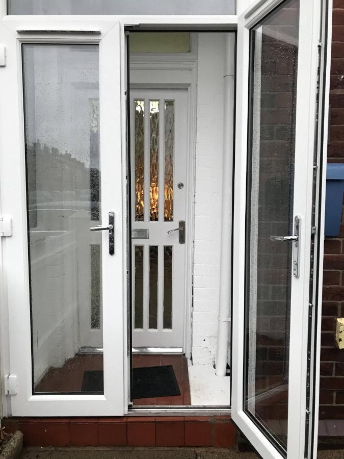 Stylish Modern 3-Bed House Nr Manchester City Ctr Whitefield Exterior photo